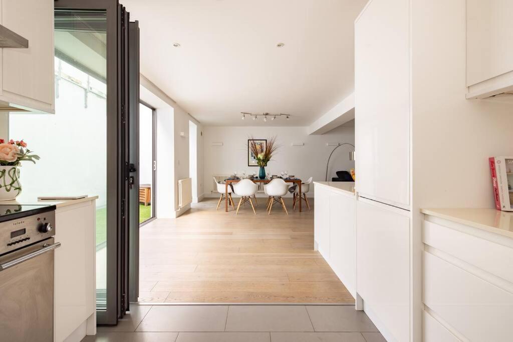 Wild Roses Serviced Apartments - Borough Londra Esterno foto
